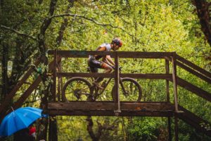 LES GAURIACAIS EN PROGRES LORS DE LA DERNIERE COUPE DE FRANCE VTT DANS LES ALPES