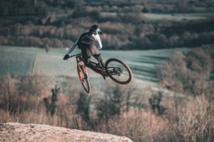STAGE DH/ENDURO A LA JONCHERE ST MAURICE (86)  POUR LES JEUNES DIMANCHE 30 JUIN