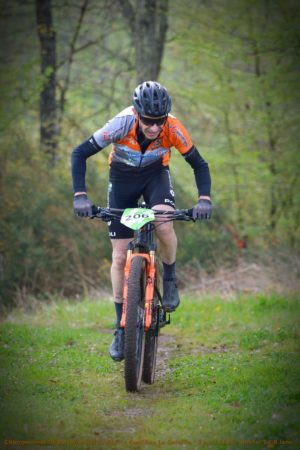 NATHALIE PIGNOT ET LAURENT DOMMAIN CHAMPIONS DEPARTEMENTAUX VTT UFOLEP
