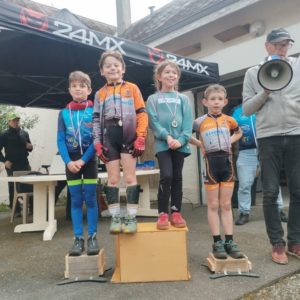 TROPHEE DEPARTEMENTAL DES JEUNES VETETISTES SIX VICTOIRES POUR LES JEUNES GAURIACAIS  EN VTT TRIAL AU HAILLAN (33)